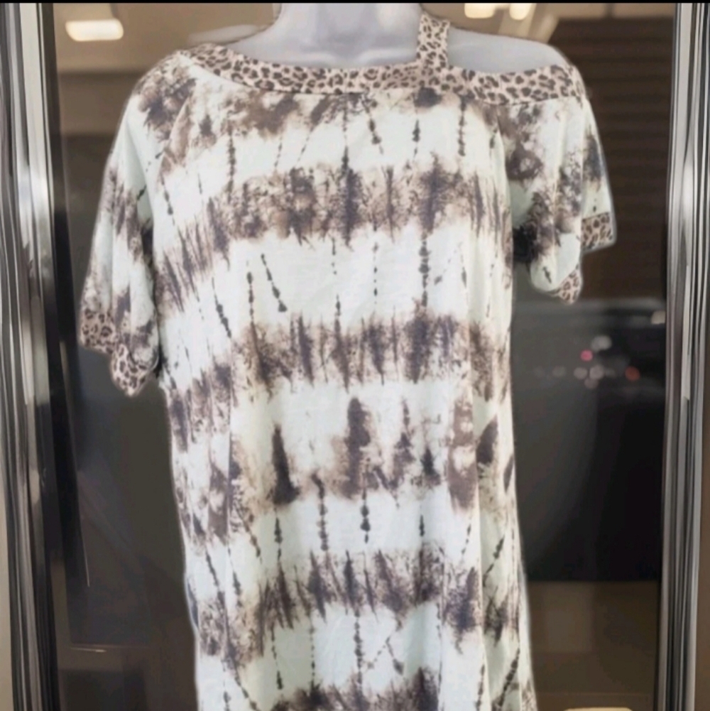 Now & Forever Women's XL Cold Shoulder Mint Green Tie Dye Cheetah Print Soft